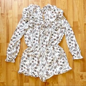Jack By BB Dakota Ivory Floral Romper Size M